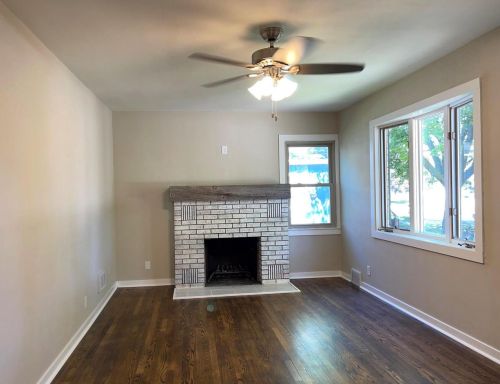 1028 Mayer St, Menasha, WI 54952-1817