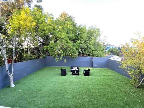 836 47th St, Oakland CA  94608-3202 exterior