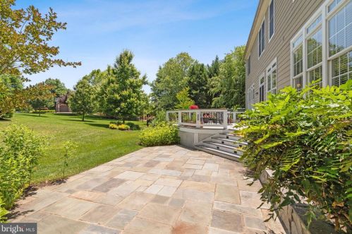 8373 Pedigrue Ct, Gainesville VA  20155-3240 exterior