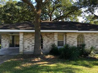 3913 River Rd, Westwego, LA 70094-3142