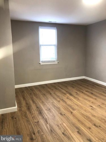 14 Beechwood Ave, Camden NJ  08107-1401 exterior