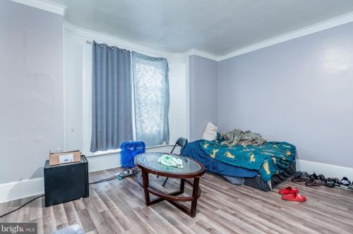 1323 Derry St, Harrisburg PA 17104-3330 exterior