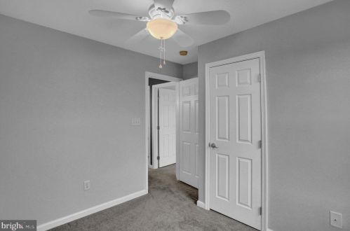 726 Blossom Dr, Hanover PA  17331-2078 exterior