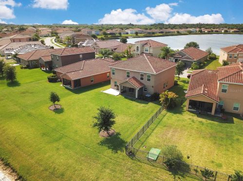 1753 Berkshire Cir, Vero Beach FL 32968-6720 exterior