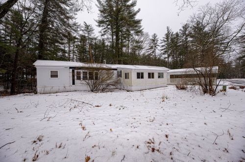 38 Queens Ln, Chichester, NH 03234-4218