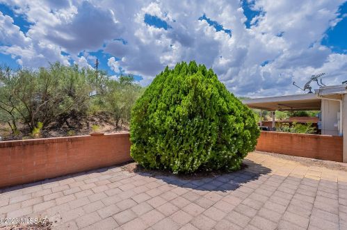 1176 Alpine Cir, Green Valley AZ 85614-1830 exterior