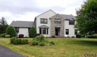 26 Cayuga Ct, Slingerlands, NY 12159-9400