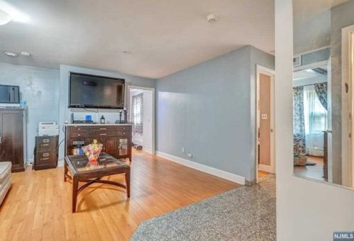 131 Bergen Ave, Ridgefield Park NJ  07660-1521 exterior