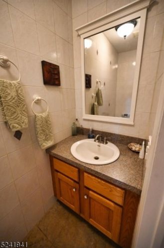 156 Matis St, South Plainfield NJ  07080-3151 exterior