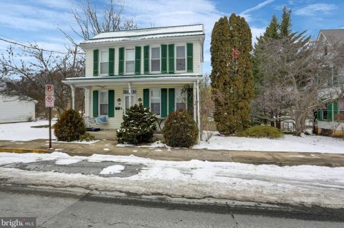 317 Orange St, Lees Cross Roads, PA 17257-2007