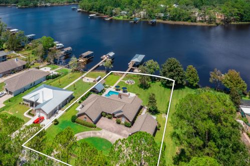 816 Bay Grove Rd, Freeport, FL 32439-4943
