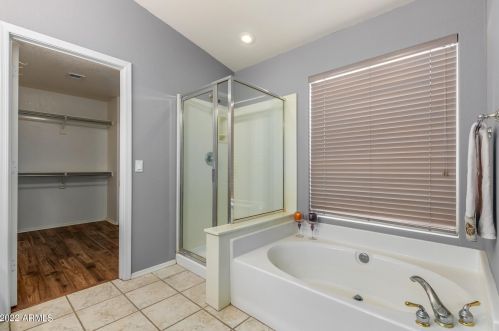 16025 18 Dr, Phoenix AZ  85045-1774 exterior