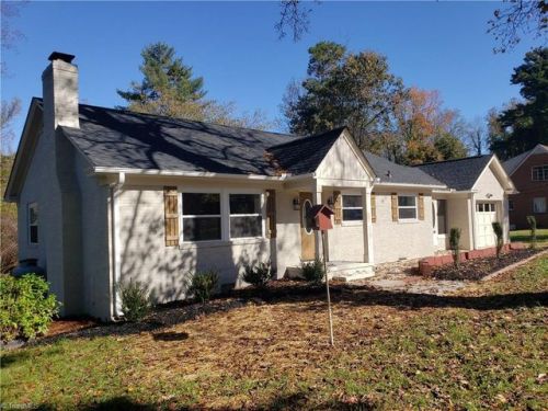815 Sherrilwood Dr, Greensboro, NC 27406-6016
