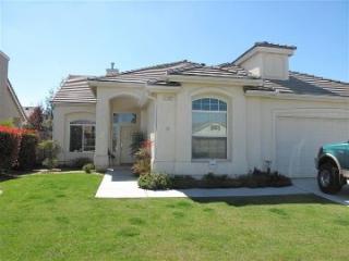 1127 Pinehurst Ave, Fresno, CA 93730-0002