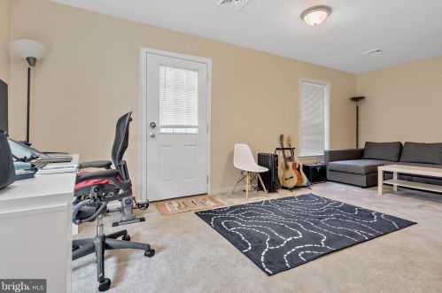 440 Waterleaf Ct, Navy Sup Dpt PA  17050-2489 exterior