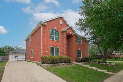 8341 Greylock Dr, Fort Worth, TX 76137-5904