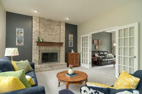 1282 Donegal Dr, Saint Paul MN 55125-3306 exterior