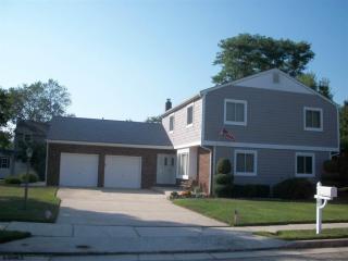 101 Northwood Ct, Northfield, NJ 08225-1150