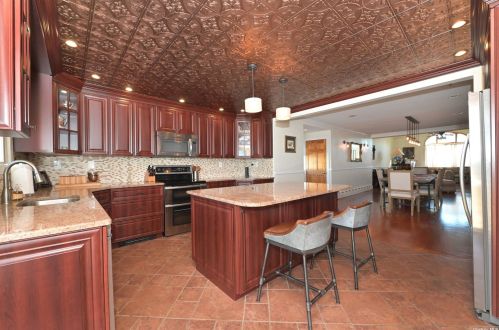 429 Cross Bay Blvd, Far Rockaway NY  11693-1056 exterior