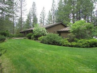 20639 Windy Ridge Rd, Bend, OR 97702-9451