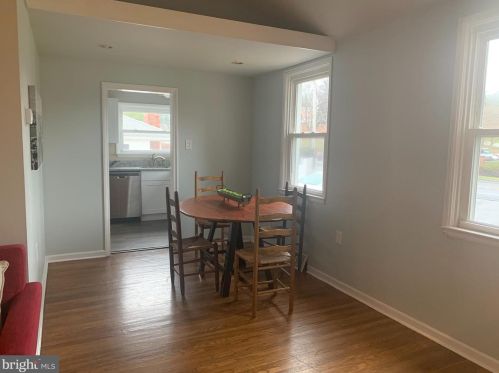 653 Gulph Rd, Norristown PA  19406-3704 exterior