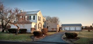202 Mountville Dr, Lebanon, PA 17046-8089
