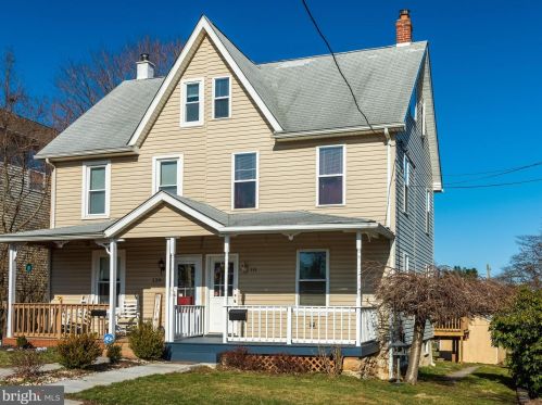 131 Gay St, Parkesburg, PA 19365-1436