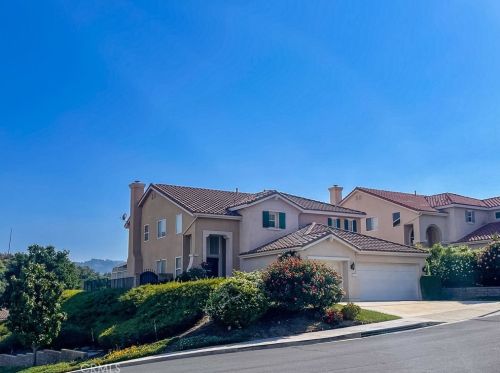 21100 Oakleaf Canyon Dr, Santa Clarita, CA 91321-4674