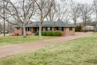 753 Newberry Rd, Nashville, TN 37205-1132
