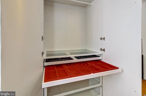 1820 Manton St, Philadelphia PA  19146-2923 exterior