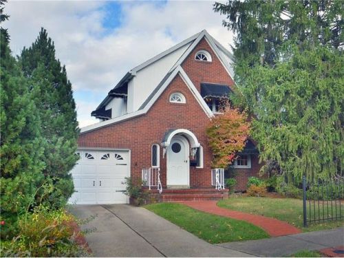 706 Main St, Latrobe, PA 15650-1631