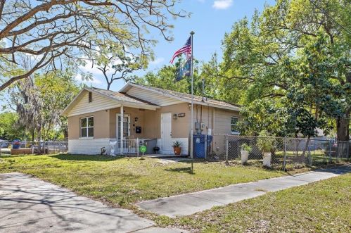 4934 Haines Rd, Saint Petersburg, FL 33714-3242