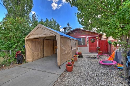 1030 Country Club Blvd, Big Bear City, CA 92314-9258