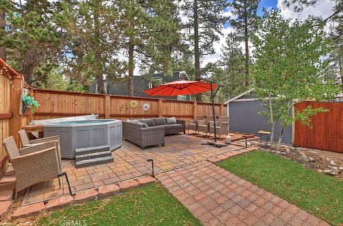 1081 Eagle Mtn Dr, Big Bear City CA  92314-9522 exterior