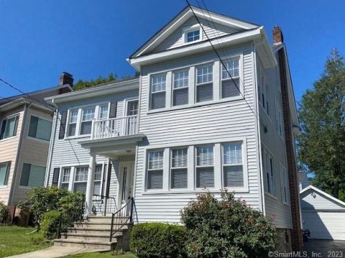 62 Treat Ave, Stamford, CT 06906-1941