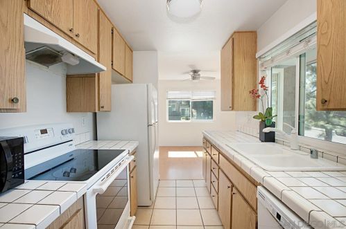 6308 Caminito Salado, San Diego CA  92111-7226 exterior