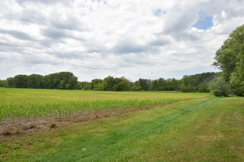 2417 Wallace Lake Rd, West Bend WI  53090-1152 exterior