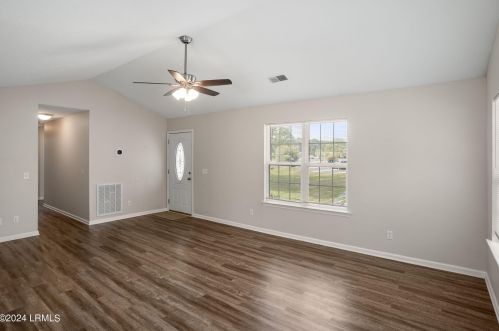 34 Blacksmith Cir, Beaufort SC  29906-8560 exterior