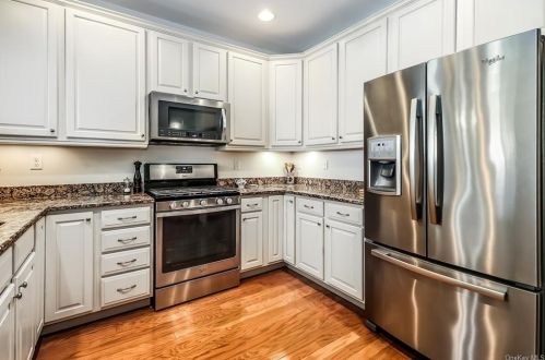 3214 Bennington Dr, Fishkill, NY 12524-4958