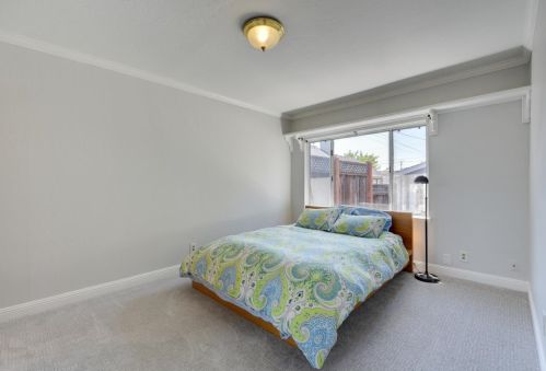 1054 Jenevein Ave, San Bruno CA  94066-4237 exterior