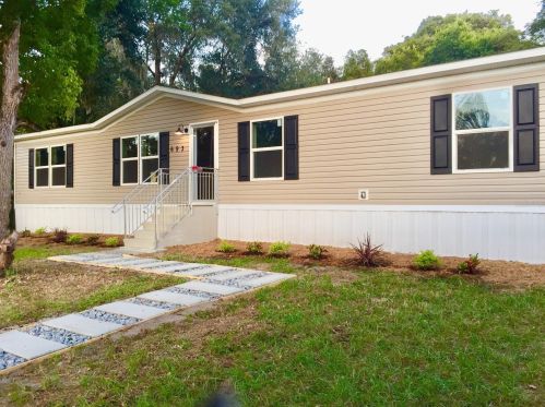 693 Bayou Dr, Casselberry, FL 32707-3101