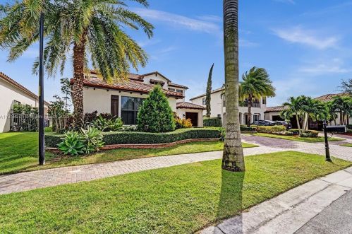 8320 30th St, Hollywood FL  33024-3190 exterior