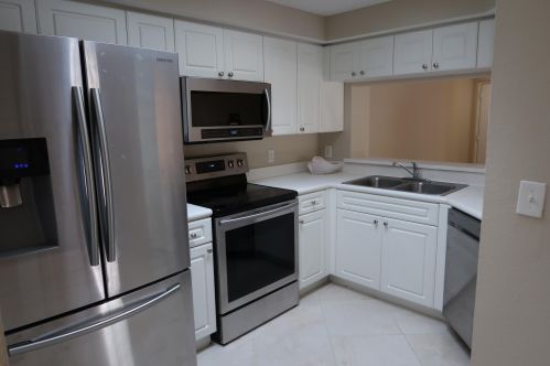 2725 Anzio Ct, West Palm Beach, FL 33410-2875