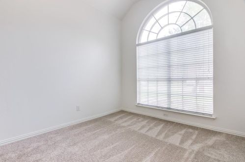 2614 Brighton Dr, Lewisville TX  75028-1463 exterior