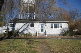 161 45th St, Copiague, NY 11726-1012