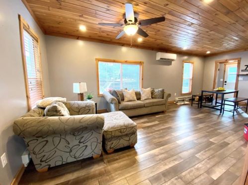 717 Chieftain St, East Farmington WI  54020-8014 exterior