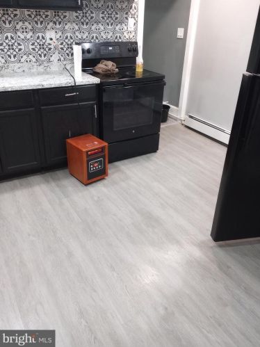 541 Billings Ave, West Deptford NJ  08066-1161 exterior