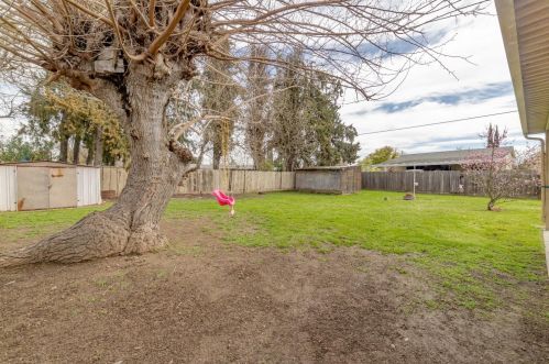 608 Trask Ln, Modesto CA  95354-1950 exterior