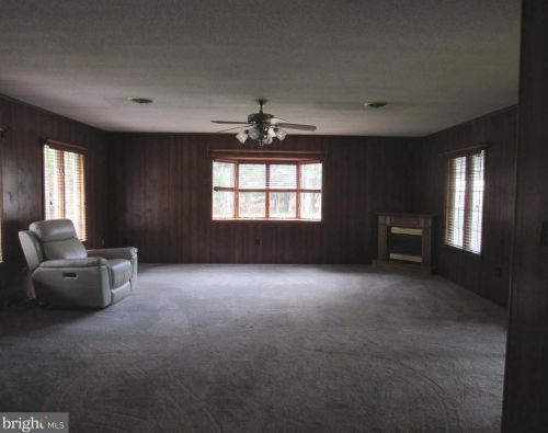 12007 Laurel Rd, Laurel DE  19956-3538 exterior