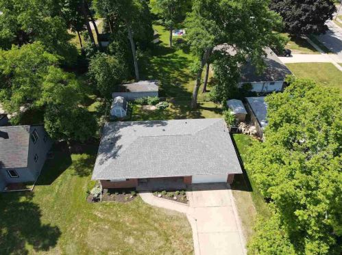 1705 9th St, Green Bay, WI 54304-2806